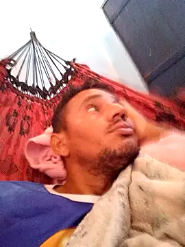 Snapshot of 68_Toni chatting on October 25, 2025, 12:28 pm 68 Toni online show from October 25, 2025, 12:28 pm