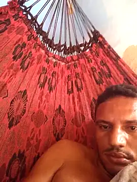 Snapshot of 68_Toni chatting on December 17, 2025, 5:29 pm 68 Toni online show from December 17, 2025, 5:29 pm