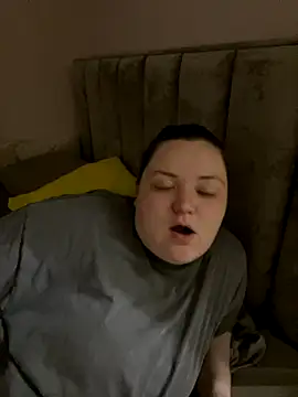 Snapshot of Alex_m chatting on October 25, 2025, 1:34 pm Alex m online show from October 25, 2025, 1:34 pm