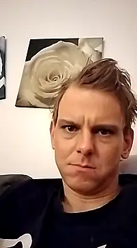 Snapshot of Hannaforyou2 chatting on December 5, 2024, 5:44 pm Hannaforyou2 online show from December 5, 2024, 5:44 pm