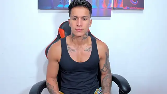 Snapshot of pettergrey1 chatting on January 11, 2025, 11:35 pm pettergrey1 online show from January 11, 2025, 11:35 pm