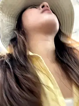 Liliya-77 online show from September 22, 2025, 2:06 am