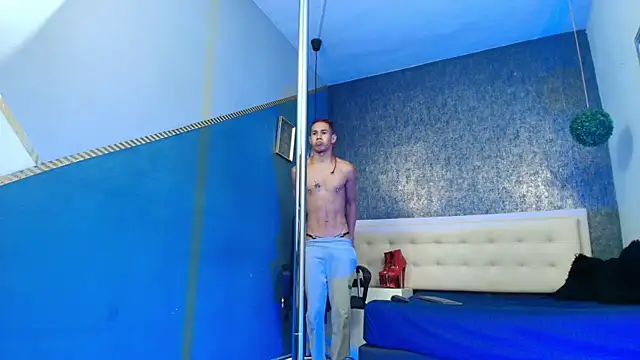 Erick Zhimerman online show from October 4, 2025, 2:46 am