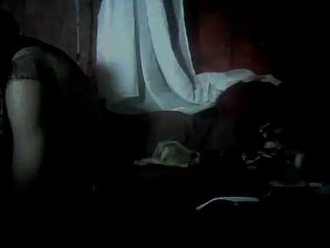 Snapshot of FETICHE47 chatting on October 7, 2025, 9:05 pm FETICHE47 online show from October 7, 2025, 9:05 pm