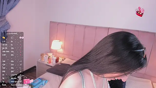 x milu online show from September 26, 2025, 4:03 pm