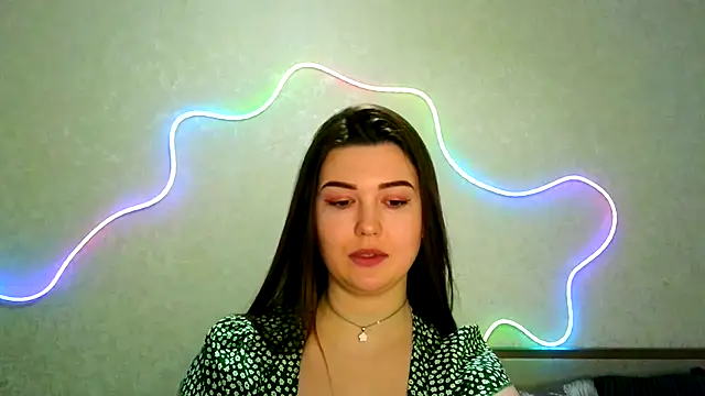 Snapshot of SeductiveTati chatting on March 6, 2026, 10:38 pm SeductiveTati online show from March 6, 2026, 10:38 pm