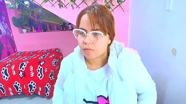 marcellaa303av online show from March 21, 2025, 2:18 am