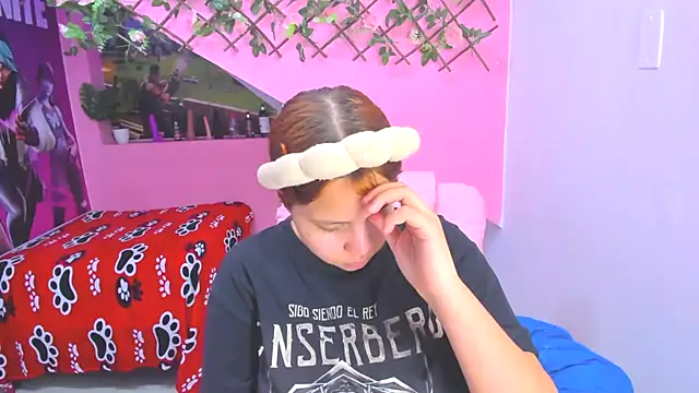 marcellaa303av online show from March 10, 2025, 3:01 am