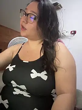 CinnamonCookiez online show from December 27, 2024, 3:53 am