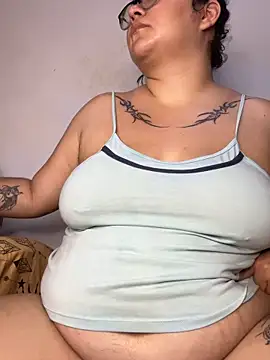 CinnamonCookiez online show from November 26, 2025, 4:23 am