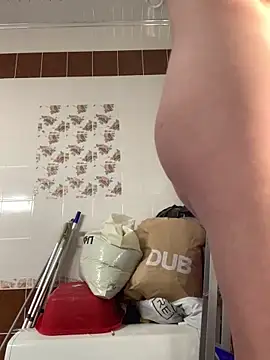 Charlotteeroseee online show from January 29, 2025, 2:21 pm