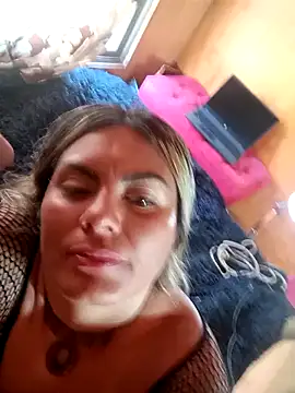 Snapshot of laperritadesupapi chatting on February 5, 2025, 3:20 pm laperritadesupapi online show from February 5, 2025, 3:20 pm