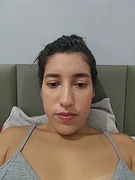 manueladantass1 online show from April 18, 2026, 2:19 pm