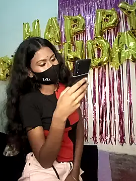 Snapshot of Angalpriya_1 chatting on December 3, 2024, 10:01 pm Angalpriya 1 online show from December 3, 2024, 10:01 pm