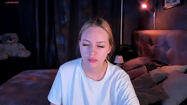 Snapshot of Carol__Cox chatting on September 25, 2025, 11:44 pm Carol  Cox online show from September 25, 2025, 11:44 pm