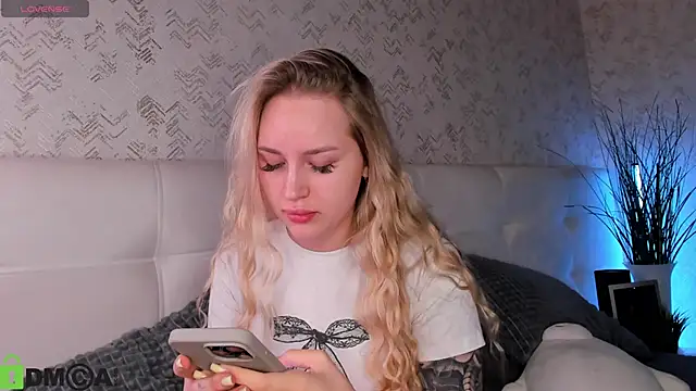 Snapshot of Carol__Cox chatting on October 23, 2025, 10:41 pm Carol  Cox online show from October 23, 2025, 10:41 pm