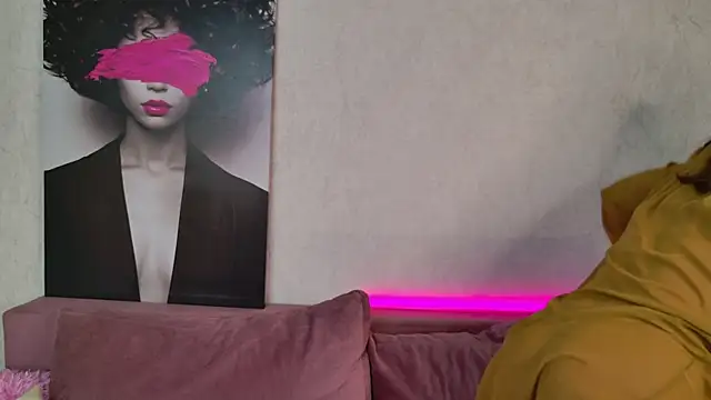 FridaCure online show from October 19, 2025, 7:05 pm