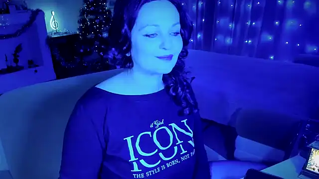 WitchBlueRose online show from December 22, 2025, 6:52 pm