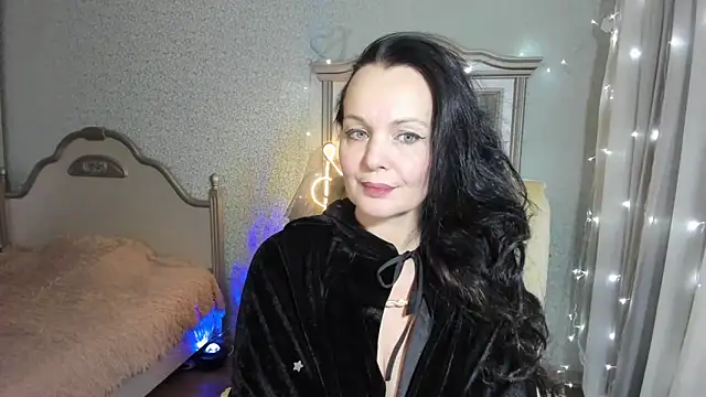 WitchBlueRose online show from February 10, 2025, 4:58 pm