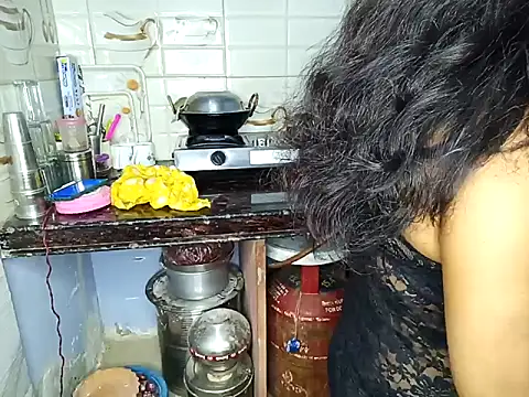 Snapshot of Muktha chatting on September 20, 2025, 2:55 pm Muktha online show from September 20, 2025, 2:55 pm