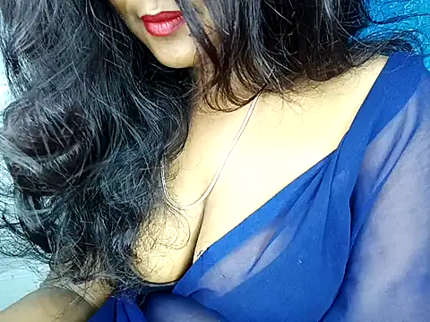 Snapshot of Muktha chatting on October 24, 2025, 4:33 am Muktha online show from October 24, 2025, 4:33 am