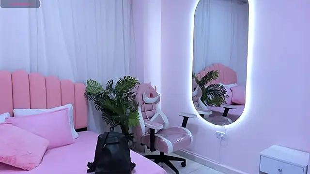 zoe rivers online show from February 13, 2025, 5:11 pm