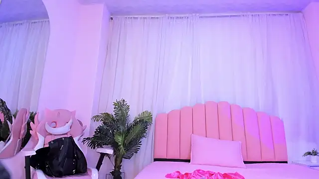 zoe rivers online show from February 12, 2025, 5:16 pm