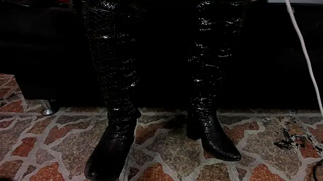 lilith-deveraux online show from March 4, 2025, 9:22 pm