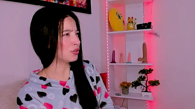 Manuelaa mejiia online show from September 23, 2025, 4:25 pm