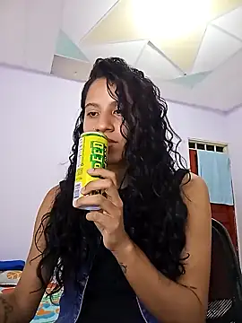 Snapshot of Karii-R chatting on January 24, 2025, 9:15 pm Karii-R online show from January 24, 2025, 9:15 pm