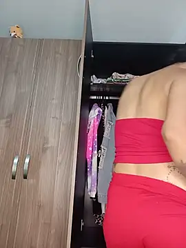 Karii-R online show from June 1, 2026, 4:06 pm