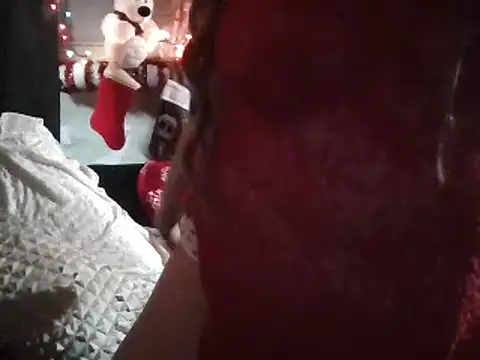 Snapshot of messyclumsyprincess chatting on December 19, 2024, 9:06 pm messyclumsyprincess online show from December 19, 2024, 9:06 pm