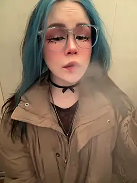 MaddisonHaas online show from December 5, 2025, 12:10 am