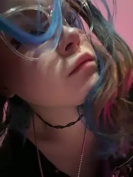 MaddisonHaas online show from February 4, 2025, 3:33 am