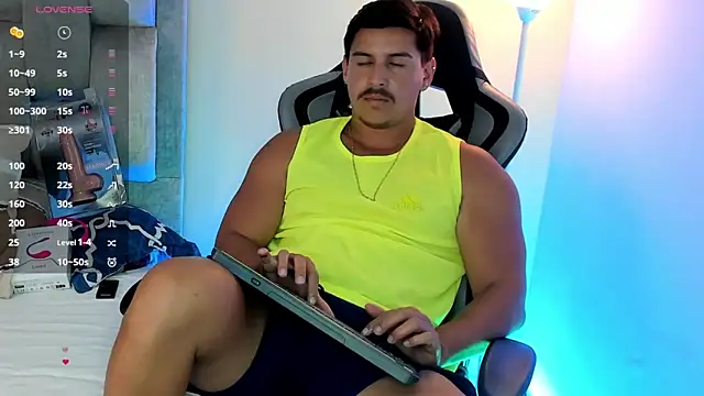 Snapshot of victor_vixen chatting on March 2, 2026, 9:00 pm victor vixen online show from March 2, 2026, 9:00 pm