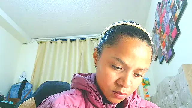 Snapshot of Samary_thomas chatting on September 25, 2025, 12:49 am Samary thomas online show from September 25, 2025, 12:49 am