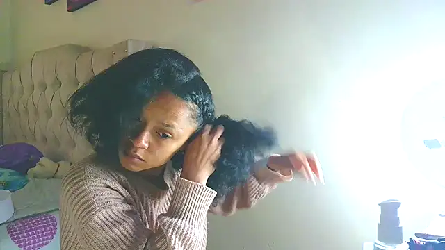 Snapshot of Samary_thomas chatting on September 25, 2025, 10:16 pm Samary thomas online show from September 25, 2025, 10:16 pm