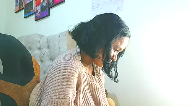 Snapshot of Samary_thomas chatting on September 27, 2025, 1:01 am Samary thomas online show from September 27, 2025, 1:01 am