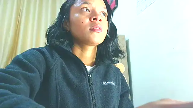 Snapshot of Samary_thomas chatting on September 9, 2025, 11:47 pm Samary thomas online show from September 9, 2025, 11:47 pm