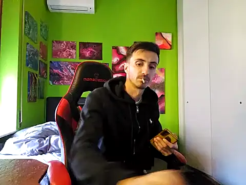 Snapshot of MASTERBULLY chatting on October 2, 2025, 1:58 pm MASTERBULLY online show from October 2, 2025, 1:58 pm