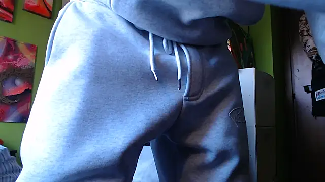 Snapshot of MASTERBULLY chatting on February 22, 2025, 12:05 am MASTERBULLY online show from February 22, 2025, 12:05 am