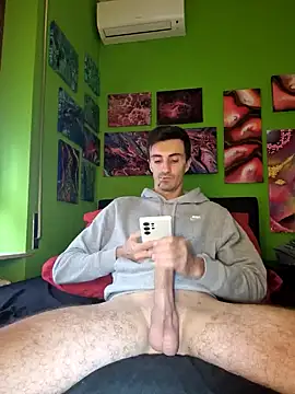 Snapshot of MASTERBULLY chatting on September 22, 2025, 9:04 am MASTERBULLY online show from September 22, 2025, 9:04 am