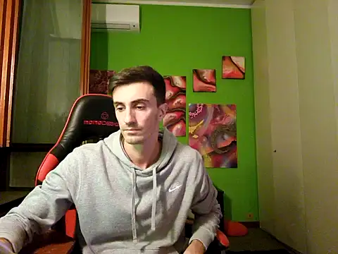 Snapshot of MASTERBULLY chatting on October 10, 2025, 10:21 pm MASTERBULLY online show from October 10, 2025, 10:21 pm