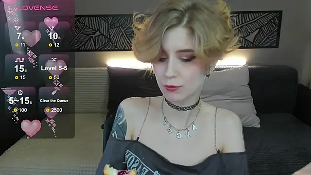 Angel Jules online show from March 22, 2025, 3:52 am