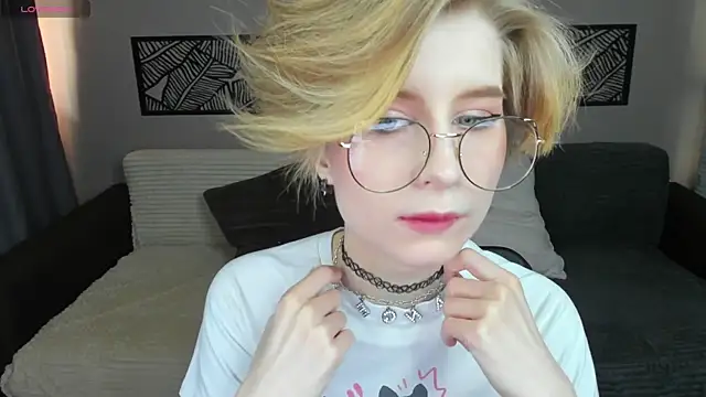 Angel Jules online show from March 21, 2025, 12:51 am