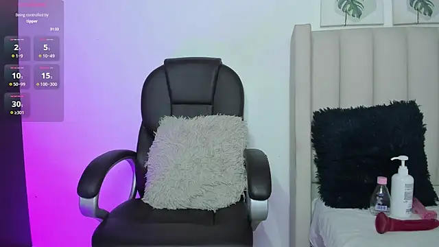 Marian Boobs online show from September 30, 2025, 6:25 pm