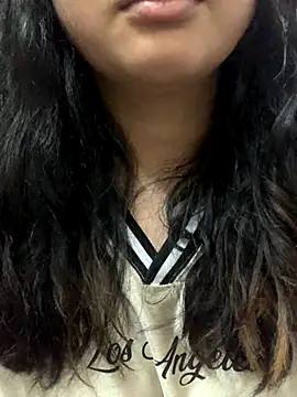 Snapshot of arielopal chatting on October 24, 2025, 2:49 pm arielopal online show from October 24, 2025, 2:49 pm