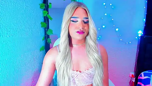 Elody Preysler69 online show from February 24, 2025, 7:00 am