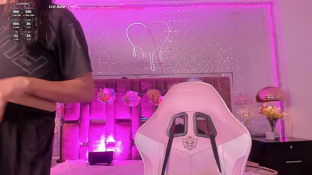 KylieVictoria online show from September 28, 2025, 4:52 am