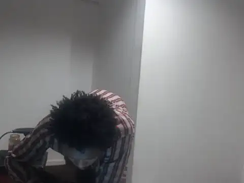 Snapshot of Mastertopdome chatting on October 28, 2025, 11:47 pm Mastertopdome online show from October 28, 2025, 11:47 pm